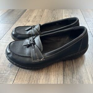 Clarks Womens Ashland Bubble Loafer Black Leather Size 8